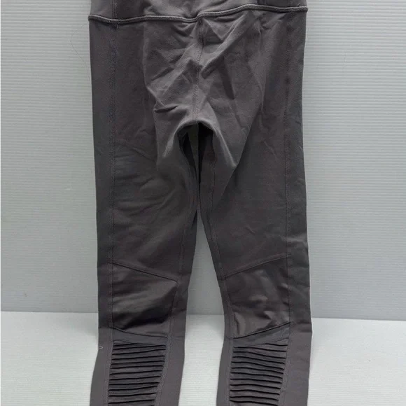 Alo Gray Leggings with Side Ladder Detail - Picture 3 of 4